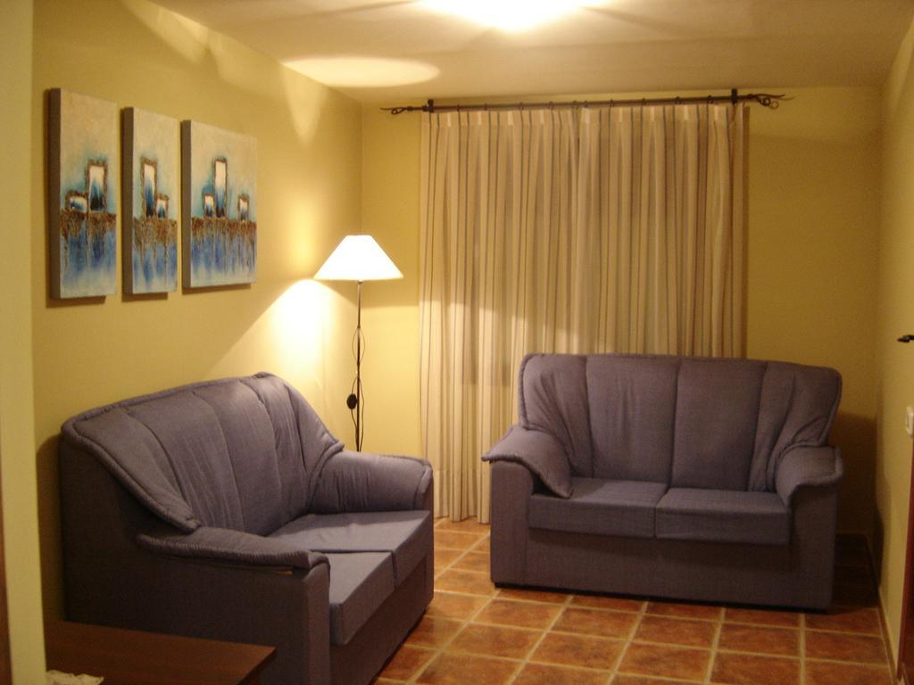 Hostal Casa Laure Y Mª Jose Arens de Lledo Екстер'єр фото