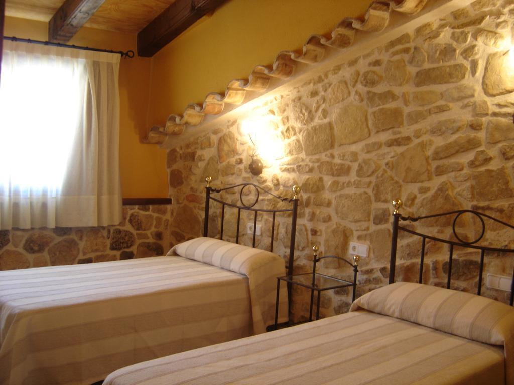 Hostal Casa Laure Y Mª Jose Arens de Lledo Екстер'єр фото