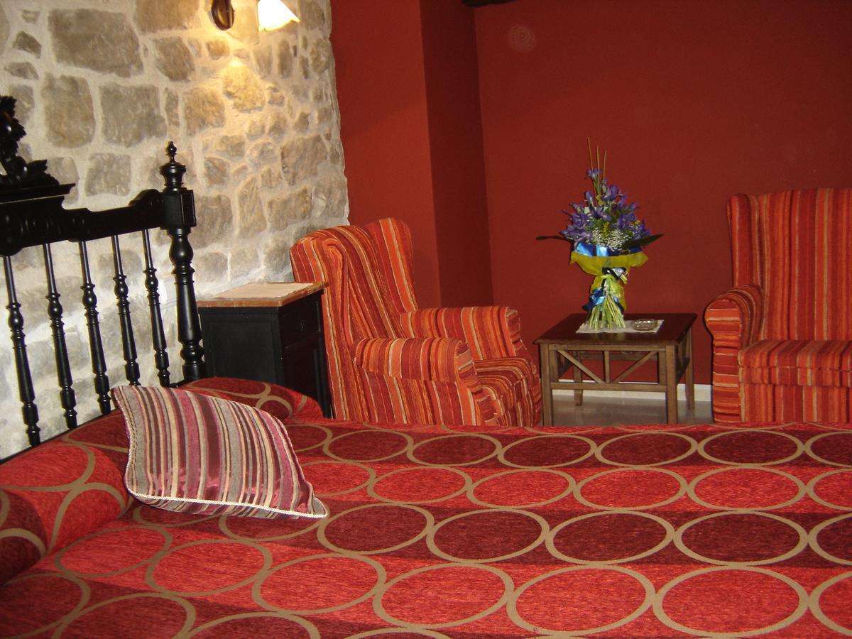 Hostal Casa Laure Y Mª Jose Arens de Lledo Екстер'єр фото
