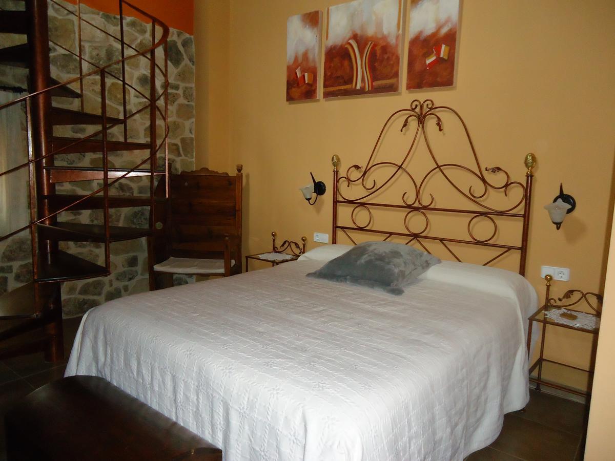 Hostal Casa Laure Y Mª Jose Arens de Lledo Екстер'єр фото